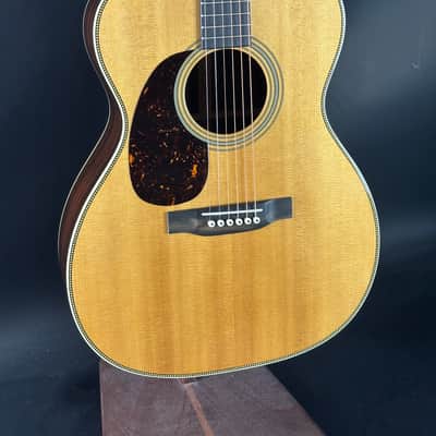 Martin Standard Series 000-28 2025 Left Handed - Present Natural image 4