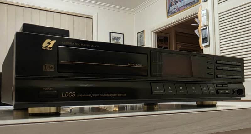 VINTAGE SANSUI CD PLAYER/WITH REMOTE
