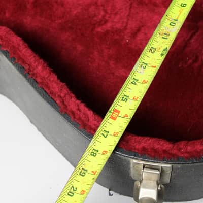 Spare 17" Jumbo Archtop Case Black/Red image 9
