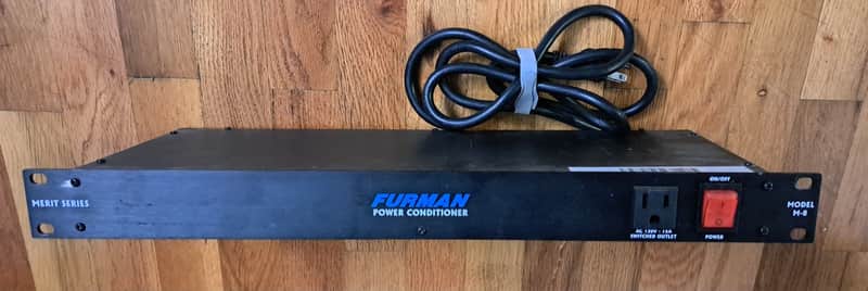 Furman M-8 Power Distribution & Conditioner - Black image 1