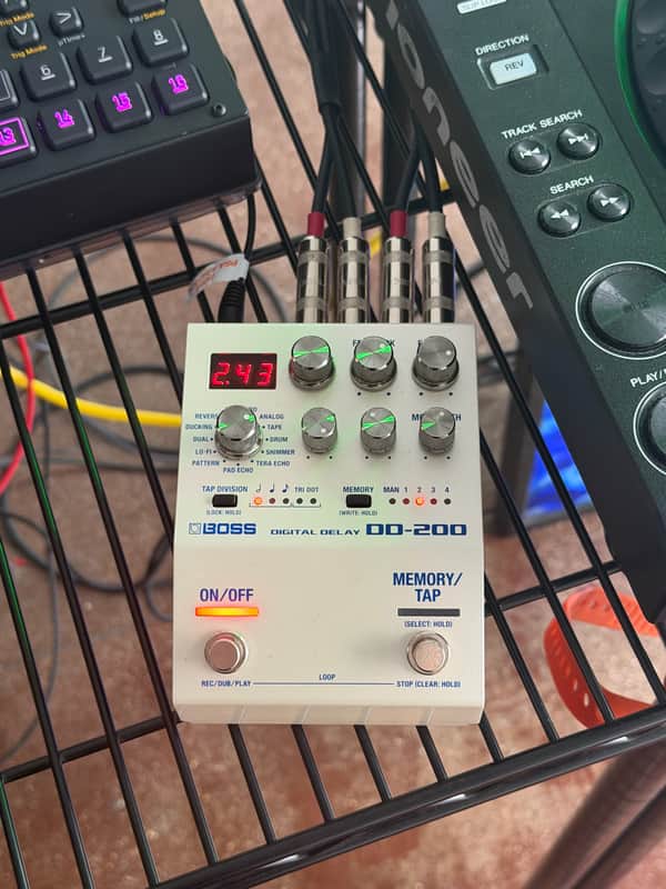 Boss DD-200