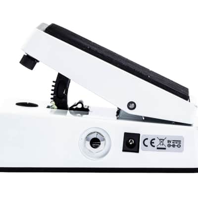 Dunlop CMB105Q Cry Baby Bass Mini Wah image 3