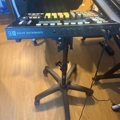 Native Instruments Maschine Studio Black image 4