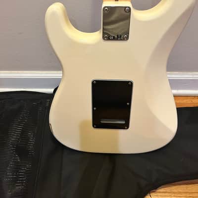 Fender Stratocaster MIM 60th Anniversary – Olympic White – 2006 – Vintage Noiseless Pickups image 7