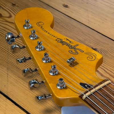 Squier J Mascis Jazzmaster with Rosewood Fretboard 2012 - 2017 - Vintage White image 5