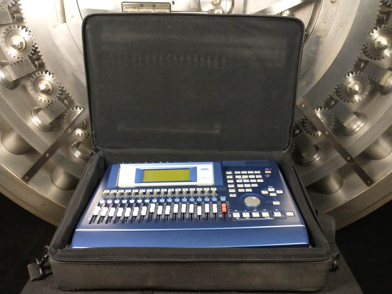 Korg D1600 mkII Digital Multi-Track Recording Studio w/ Case