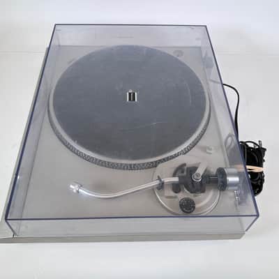 Technics Model SL-D202 Vintage Direct Drive Turntable image 8