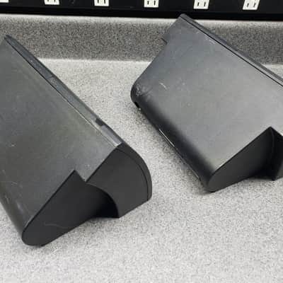 Bose Model 100 Bookshelf Speakers image 5