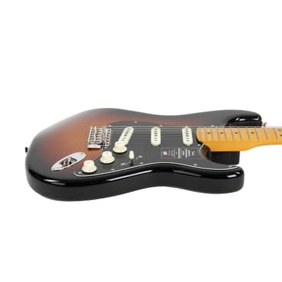 Fender American Professional Classic Stratocaster - 3-Color Sunburst image 5