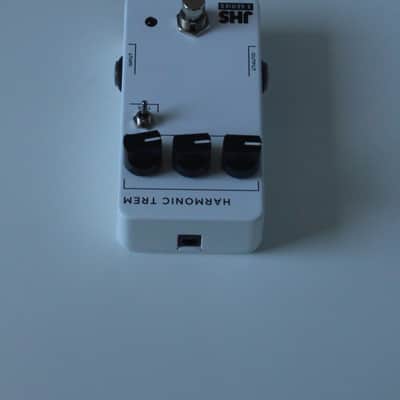 JHS 3 Series Harmonic Trem 2022 - Present - White image 6