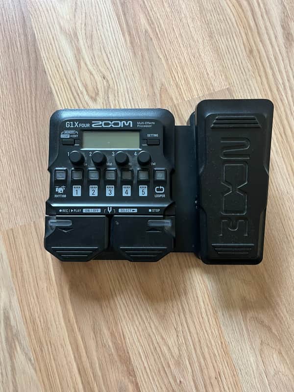 Zoom G1 Four