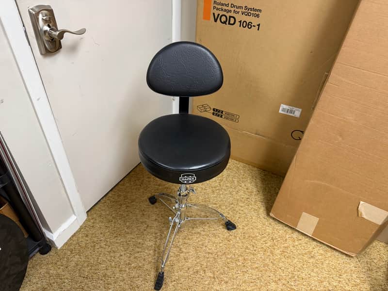 Mapex Armory Drum Throne with Back Rest - Round Top - Double Braced - Black image 1