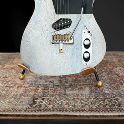 Tao Guitars T-Bucket. 2021 - Korina w/ 25.5" scale lentgh and hiddenn neck Pickup.) NEW, Authorized Dealer) image 5