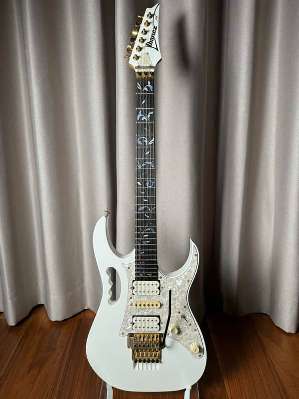 First Year! Ibanez JEM7V-WH Steve Vai Signature with Ebony