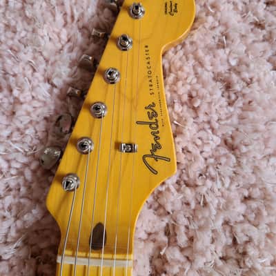 Fender FSR Traditional 50s Stratocaster 2018 - Surf Green / Shell Pink Competition Stripe image 2