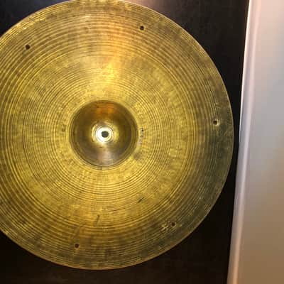 Gorgeous Sounding Zildjian Avedis 1950’s 19” crash cymbal  or crash/ride cymbal image 3