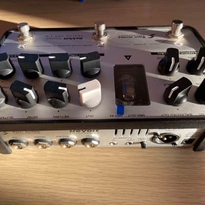 Two Notes ReVolt Guitar 2022 - Present Silver / Black image 4