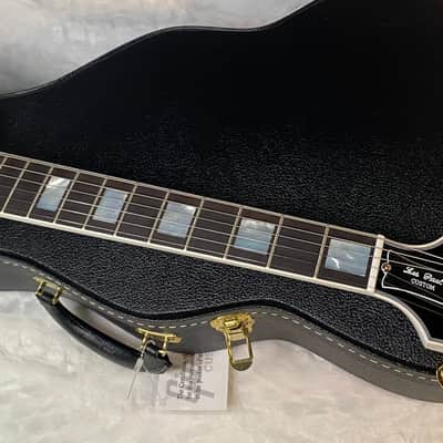 NEW! Gibson Les Paul Custom - Alpine White - Ebony Board - Authorized Dealer - 10.3 lbs - G06430 image 6