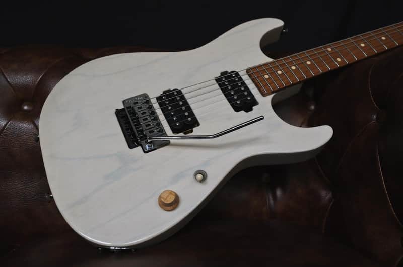 Tom Anderson Pro Am 2021 - Translucent White - Dark Grain image 1
