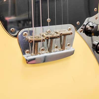 Fender Musicmaster Vintage Electric Guitar with Rosewood Fretboard 1976 - Olympic White image 4