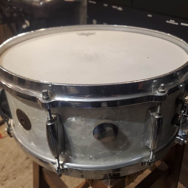 1958 – 1971 Gretsch 4103 Renown 14×5.5″ 8-Lug Snare Drum with …