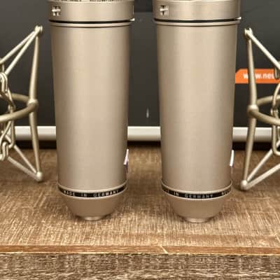 Vintage Neumann U 87 Condenser Microphone Stereo Pair. Close SN. Great Shape U87 1982 Z 48 Shock Mount image 9
