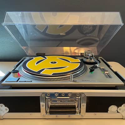 Rare Technics SL-1200MK2, 2010 Model, Odyssey Case, $1249 shipped! image 3