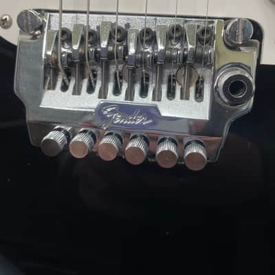 Japanese Squier Stratocaster 1984-1987 Black with Case image 3