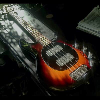 Ernie Ball Music Man StingRay 4 HH 3EQ 2015 - 2019 - Vintage Sunburst image 20