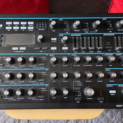 Novation Peak 8-Voice Desktop Synthesizer 2017 - Present - Black image 5