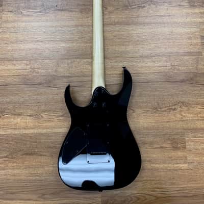 IBANEZ GIO GS130 ELECTRIC GUITAR HH W/TREMOLO BLACK image 5