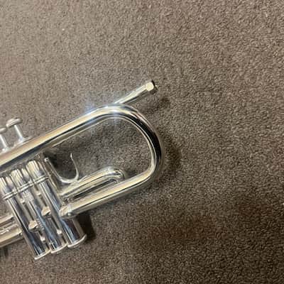Bach 190S37 Bb Trumpet image 8