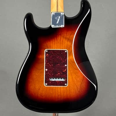 Fender Player II Stratocaster 2025 - 3-Color Sunburst image 7