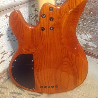 Ibanez ATK 305 Natural Finish Active Electric Bass Guitar image 6