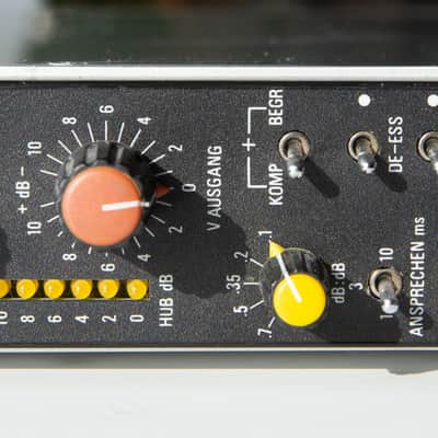vintage double mono compressor BFE / Filtek BKE 4 in housing with power supply XLR ! 1980 image 6