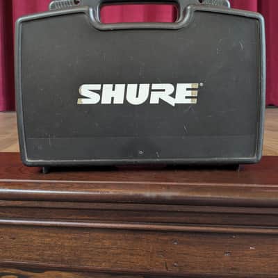 Shure UT Wireless lavalier microphone system, 774.400 MHz image 5