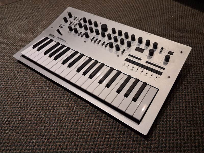 Korg Minilogue 4-Voice Polyphonic Analog Synthesizer