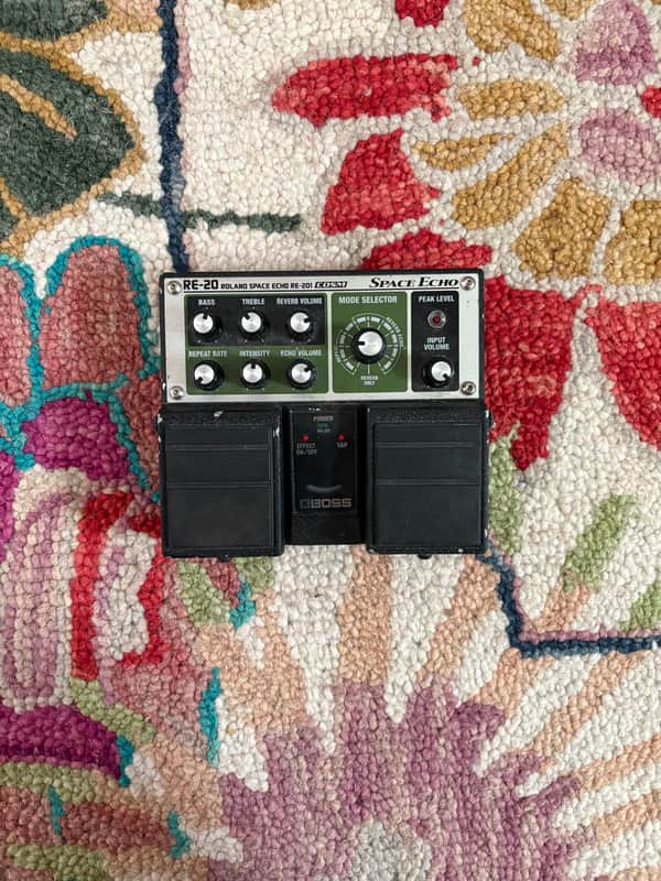 Boss RE-20 Space Echo