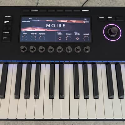 Native Instruments Komplete Kontrol S88 MK3 - Present - Black image 2