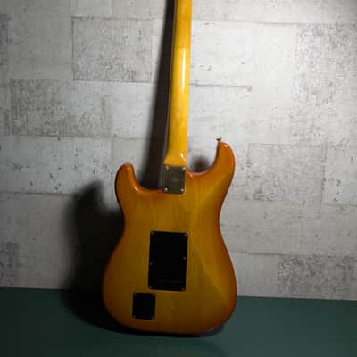 Levinson Blade R-2 Strat 90's Burst Bild 7