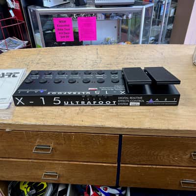 Used ART X-15 Ultrafoot MIDI Foot Controller Pedal in original box with manual image 6