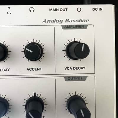 Abstrakt Instruments Avalon Synthesizer 2024 - White image 8