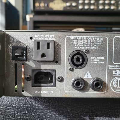 Ampeg SVT-6 PRO 1100-Watt Bass Amp Head 2005 - 2006 - Black image 10
