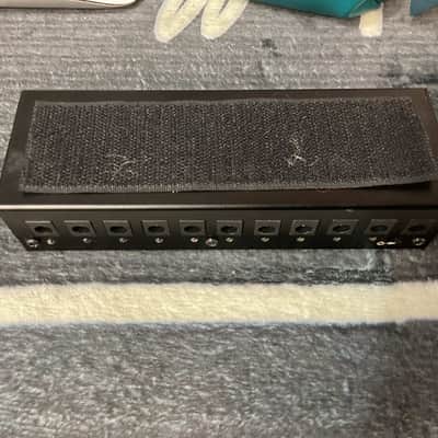 5 DC 9 Volt Outputs Pedal Board Power Supply image 2