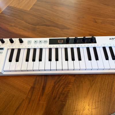 Arturia KeyStep 37 MIDI Controller 2021 - 2025 - White