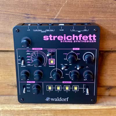 Waldorf Streichfett String Synthesizer - Black