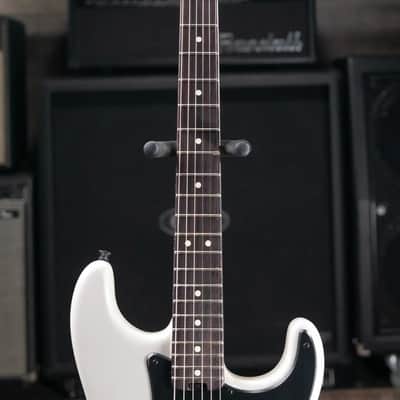 Charvel Jake E Lee Signature Pro-Mod So-Cal Style 1 HSS HT RW Electric Guitar - Pearl White image 5