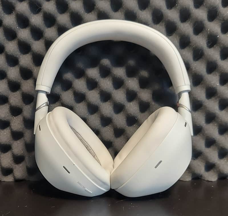 Sony WH-1000XM6 Premium Wireless Noise-Canceling Over-the-Ear Headphones - Silver image 1