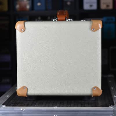Victory Amps V40 Deluxe Heritage Series 42-Watt Guitar Head 2010s - Cream image 4