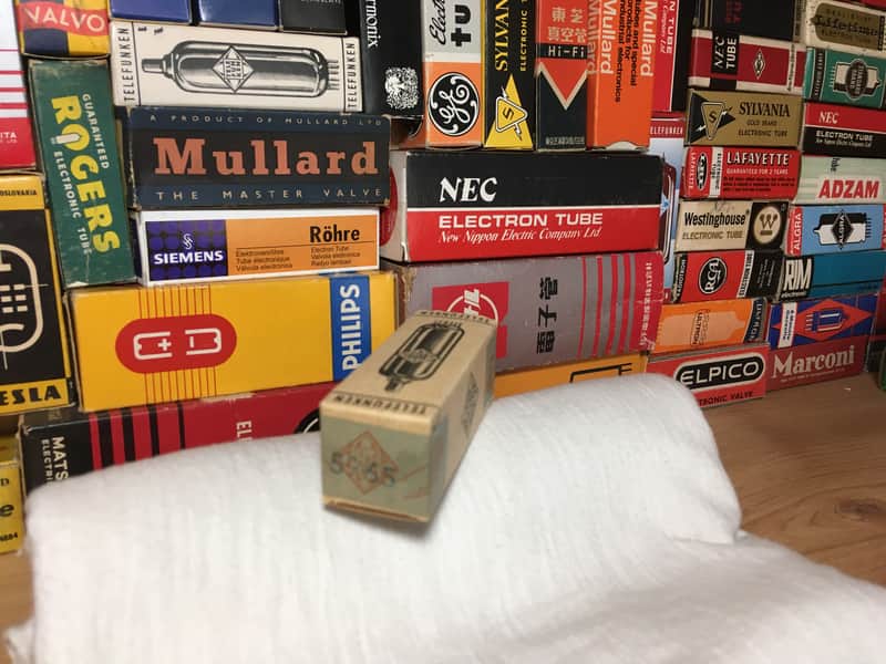 1x Vintage True NOS (Sealed Box) Old Telefunken Germany 5965 / 12AT7 ECC81 Sub /7062 E180CC /Classic Layered Tone Clear Imaging Natural Mids image 1